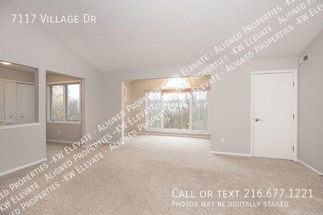 Building Photo - 7117 Village Dr