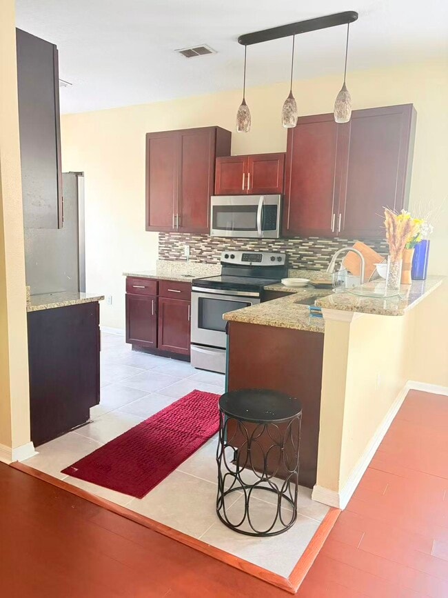 Building Photo - 404 Bluff Pass Dr