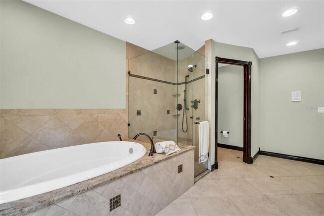 Building Photo - 2834 Pheasant Run