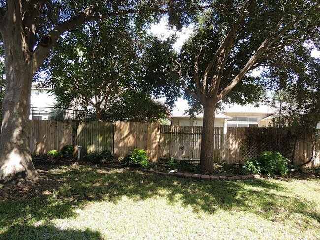 Building Photo - 3610 Wild Berry Ct