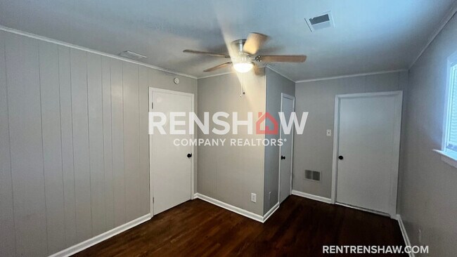 Building Photo - 3822 Maid Marian Ln