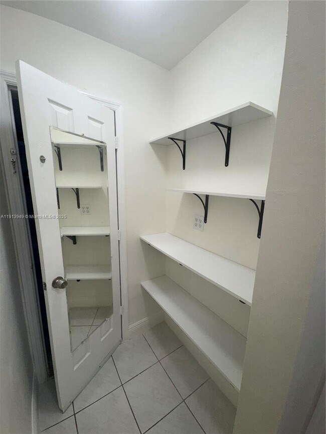 Building Photo - 29523 SW 144th Ct