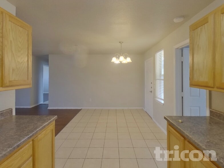 Building Photo - 215 Bobbie Ann Ct