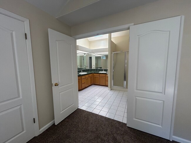 Building Photo - 142 Pine Canyon Rd