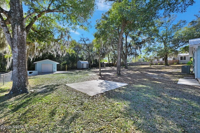 Building Photo - 133 Cll Menendez