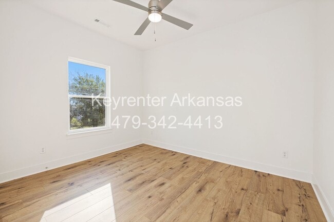 Building Photo - Brand New Duplex in Fayetteville!