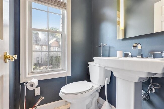 Building Photo - 1315 Stillwood Chase