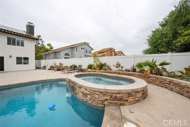 Building Photo - 2982 La Vista Ave