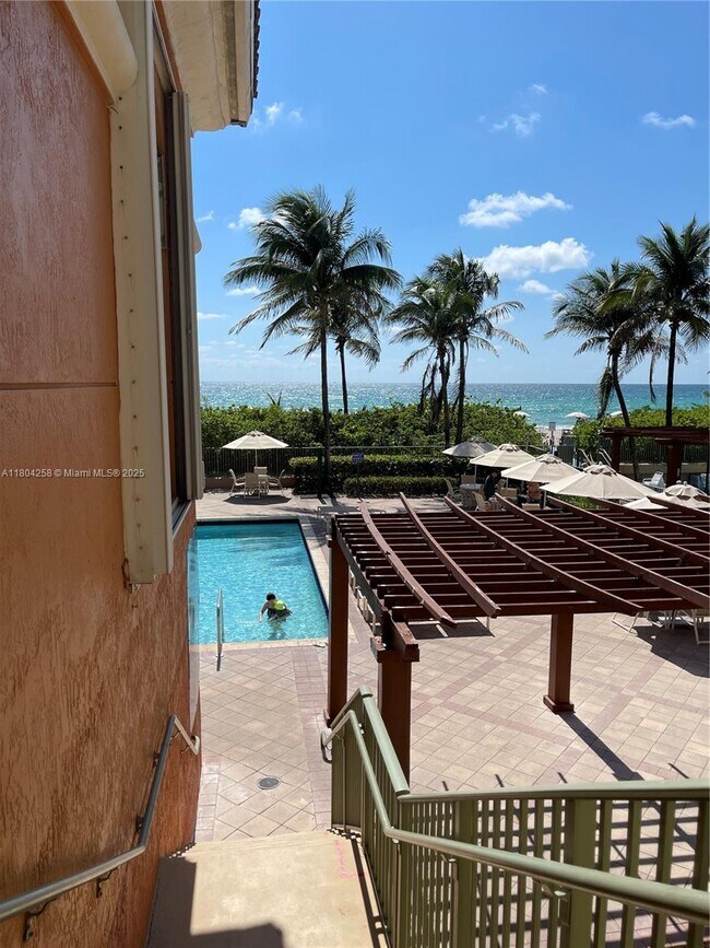 Building Photo - 2080 S Ocean Dr