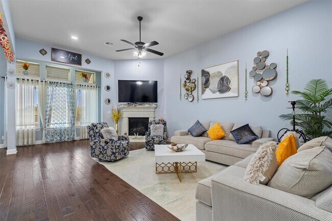 Building Photo - 3367 Vasquez Pl