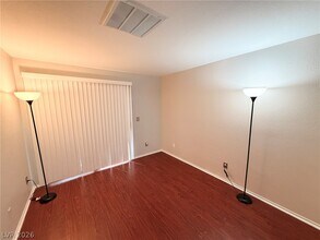 Building Photo - 5211 S Lindell Rd