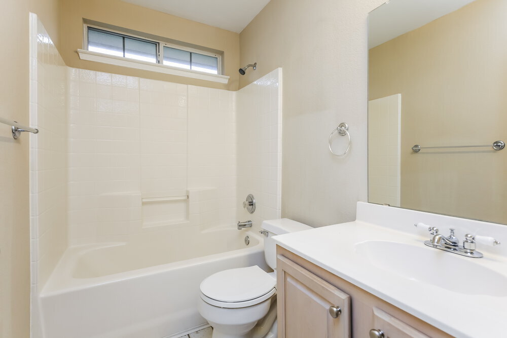 Building Photo - 1037 Harriman Dr