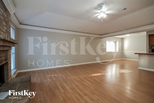 Building Photo - 1830 Oakwell Ln