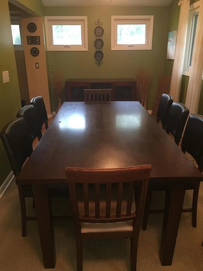 Building Photo - 858 Warner Rd