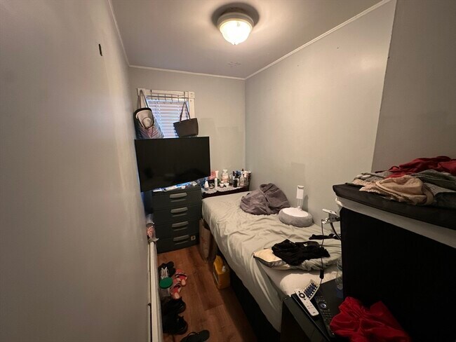 Building Photo - 154 Vine St