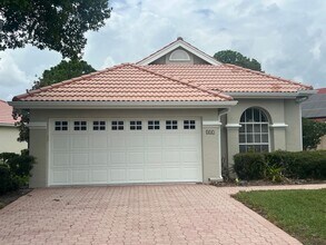 Building Photo - 557 SW New Castle Cove