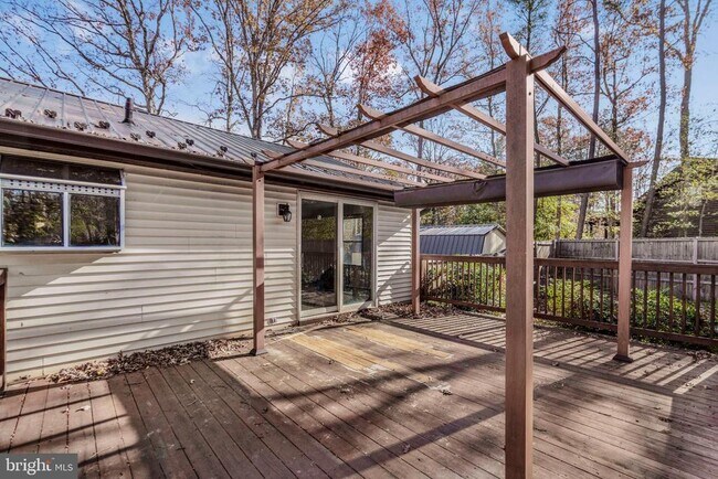 Building Photo - 22397 Armstrong Dr