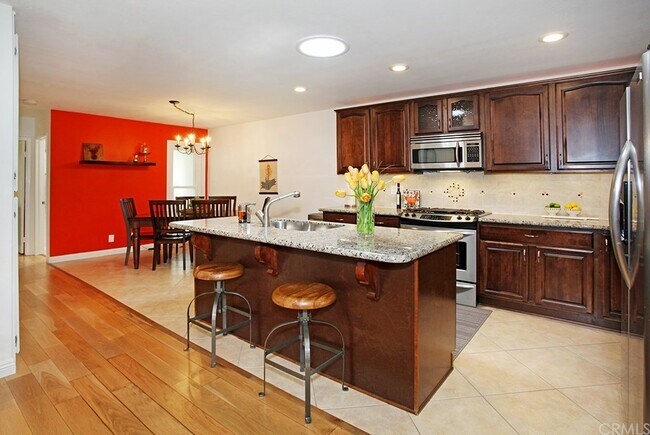 Building Photo - 78 Tangerine
