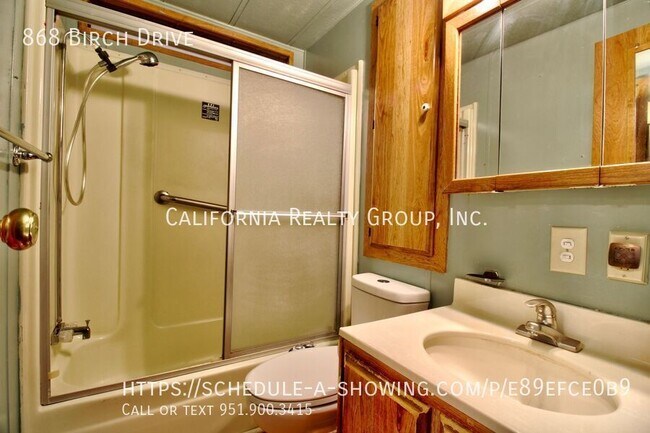 Building Photo - 868 Birch Dr