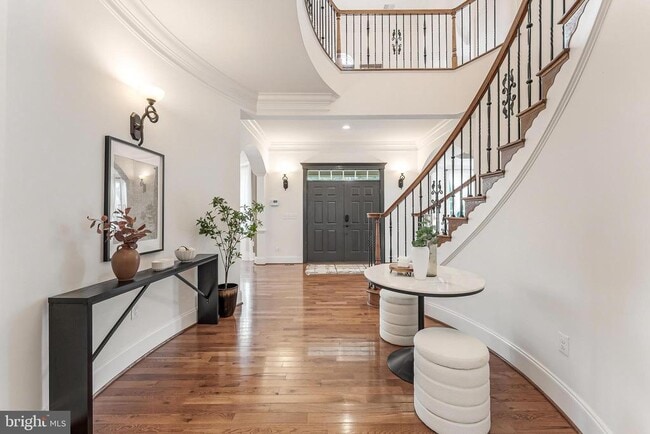 Building Photo - 829 Golden Arrow St