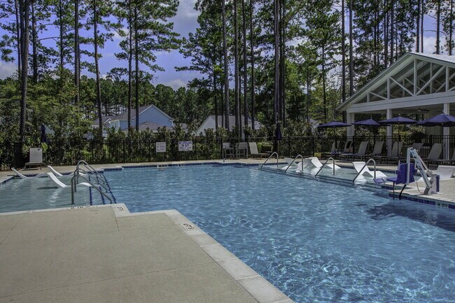 Building Photo - 216 Quimby Hill Dr