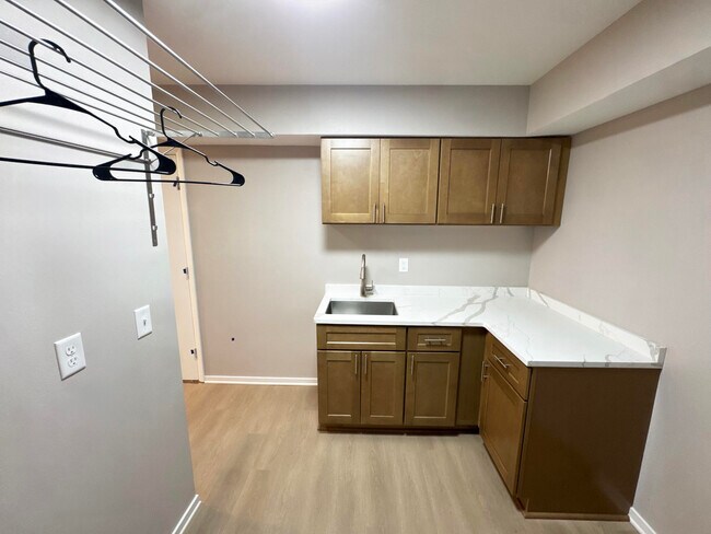 Building Photo - 1614 Stardust Dr