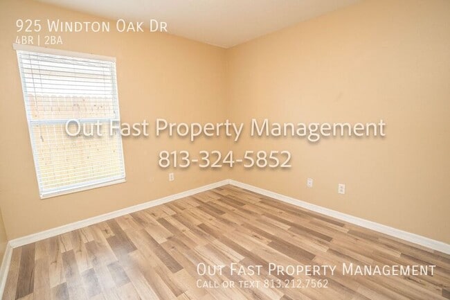 Building Photo - 925 Windton Oak Dr