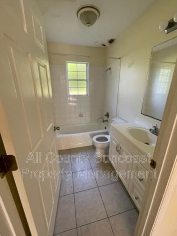 Building Photo - 1407 Mamie Scott Dr