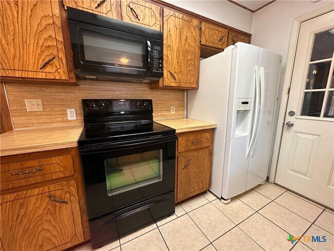 Building Photo - 1514 Arkansas Ave