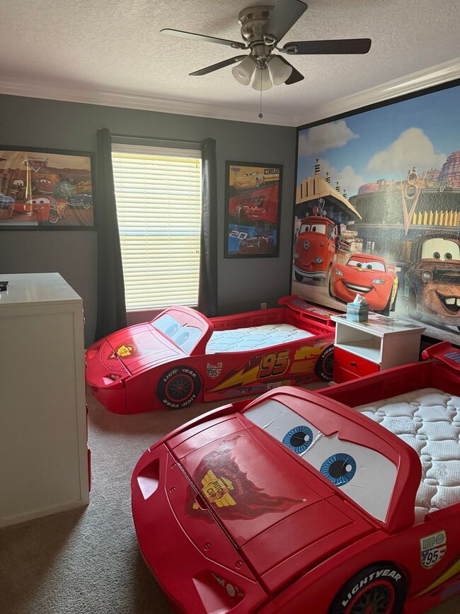 Building Photo - 860 Assembly Ct