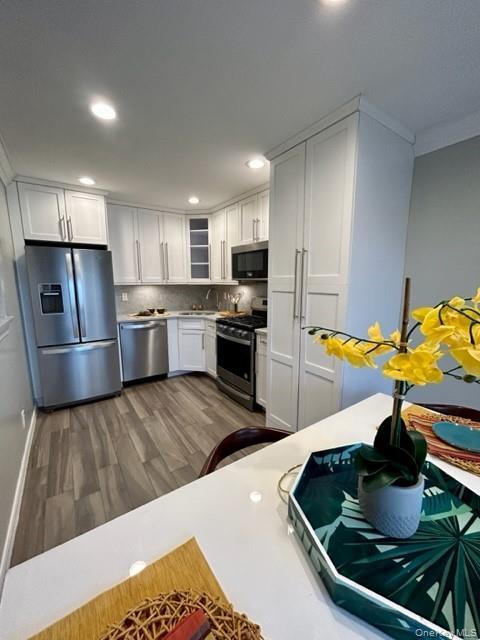 Building Photo - 302 Imperial Way