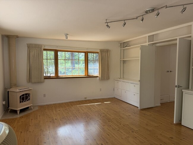 Building Photo - 641 Garcia St