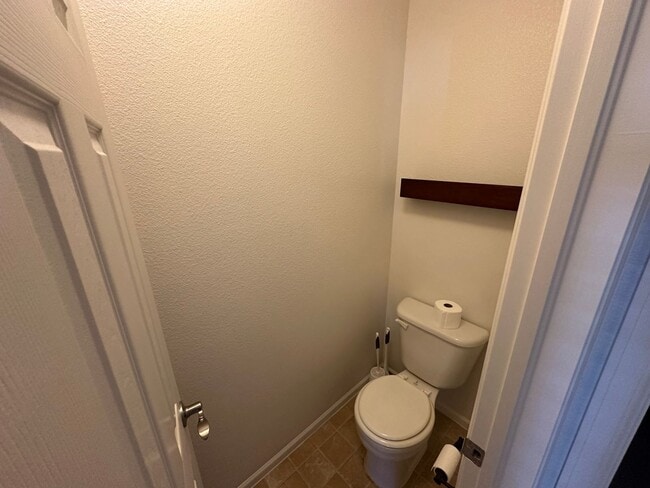 Building Photo - 3 Bed 3 bath Townhome in Castle Rock!