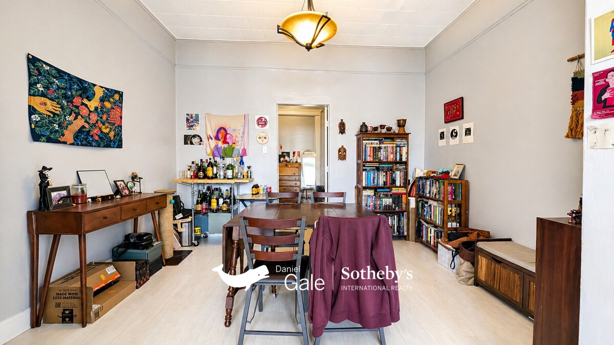 Building Photo - 23-12 41st St