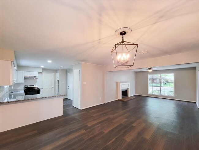 Building Photo - 1803 Cypress Dr