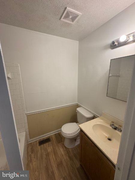 Building Photo - 46115 Lucca Way