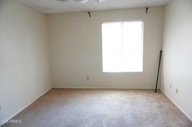 Building Photo - 10610 S 48th St