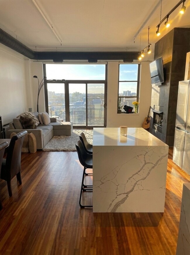 Building Photo - 1301 W Madison St