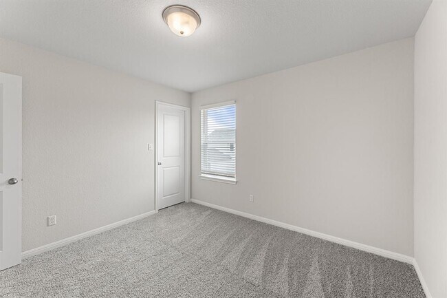 Building Photo - 354 Lost Mine Peak Ln