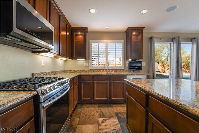 Building Photo - 9906 Stiges St