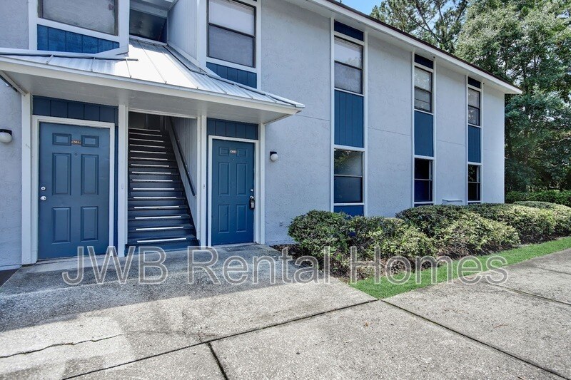 Primary Photo - 10825 Key Haven Blvd