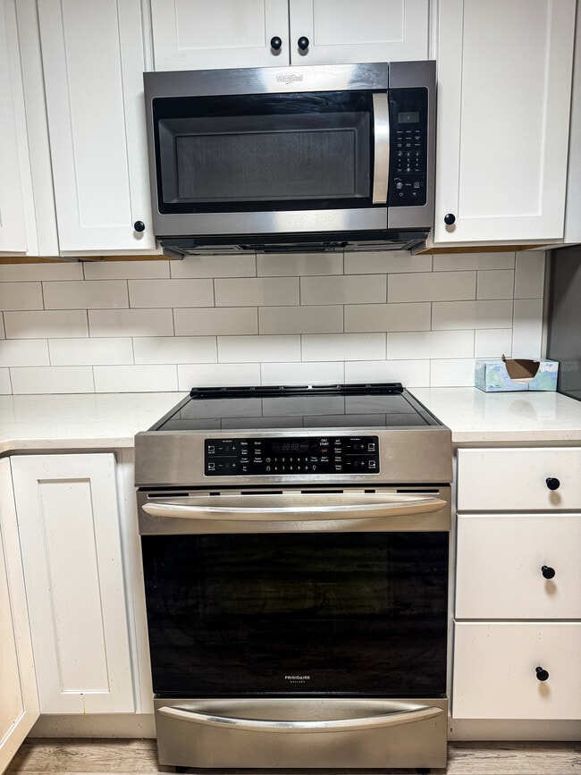 Building Photo - 153 Milk St