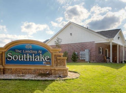 Building Photo - The Landing at Southlake