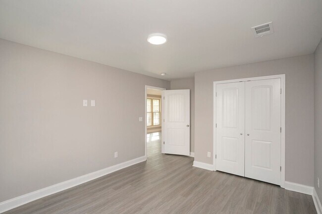 Building Photo - 1229 Berwick Trail