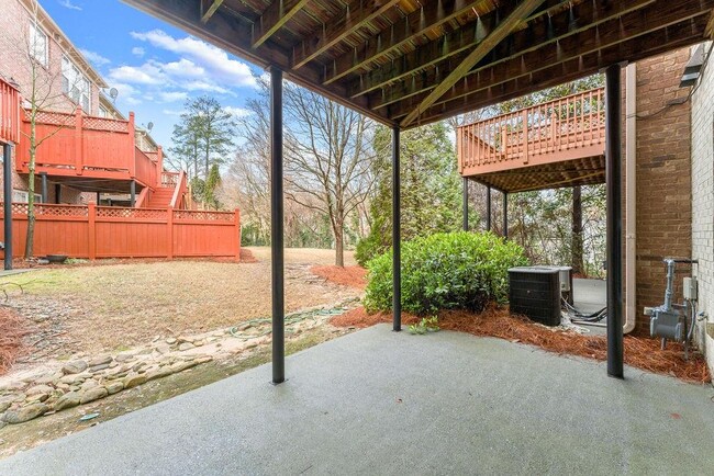 Building Photo - 2876 Overlook Way NE