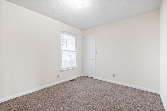 Building Photo - 3 Bedroom Home For Rent In The Quail Ridge Neighborhood!