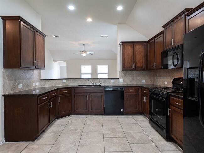 Building Photo - 238 Travertine Trail