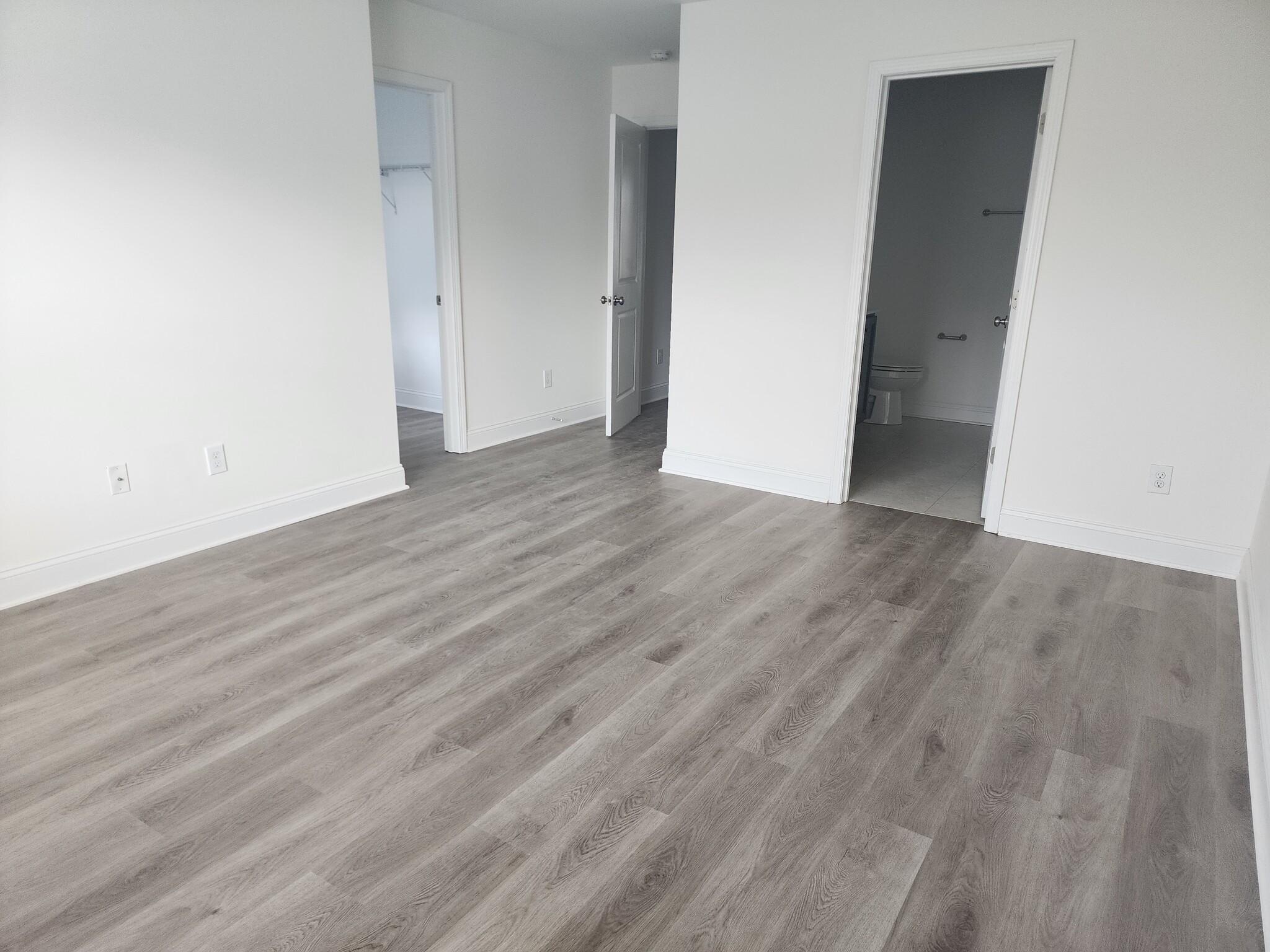 Building Photo - 1650 Bratton Ct