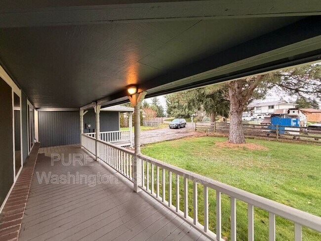 Building Photo - 18417 40th Ave E