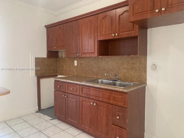 Building Photo - 3 bedroom in Hollywood FL 33023